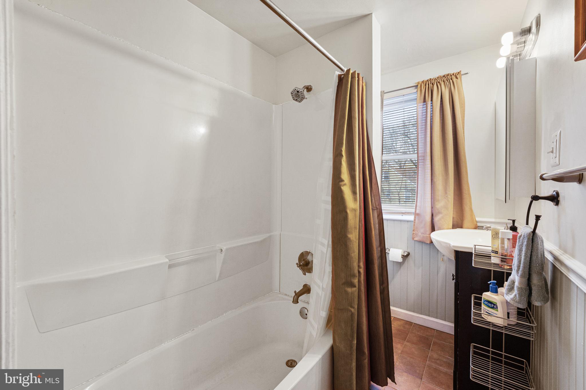 655 East Basin Street Norristown, PA 19401 - Photo 24 of 30