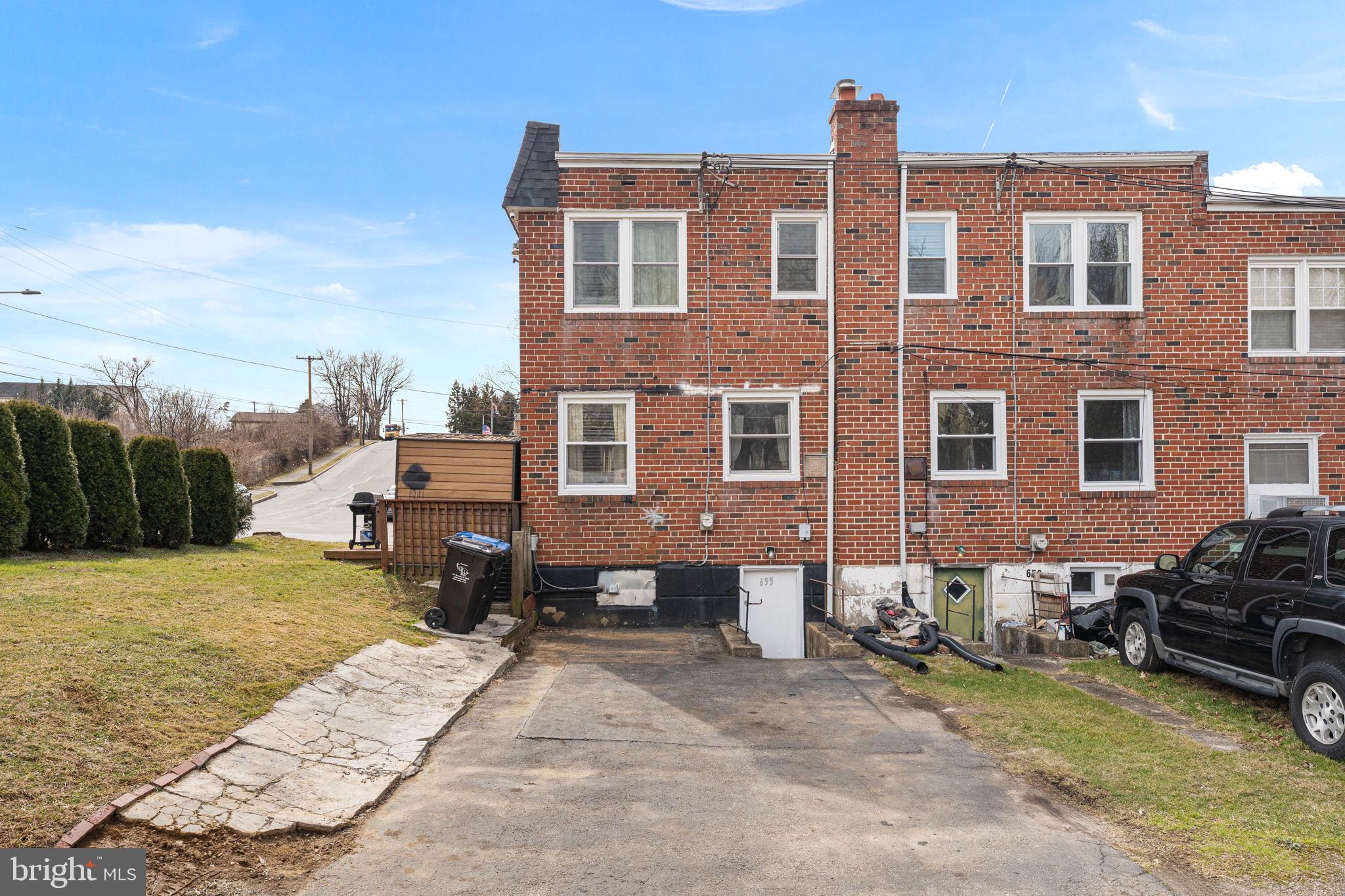 655 East Basin Street Norristown, PA 19401 - Photo 28 of 30