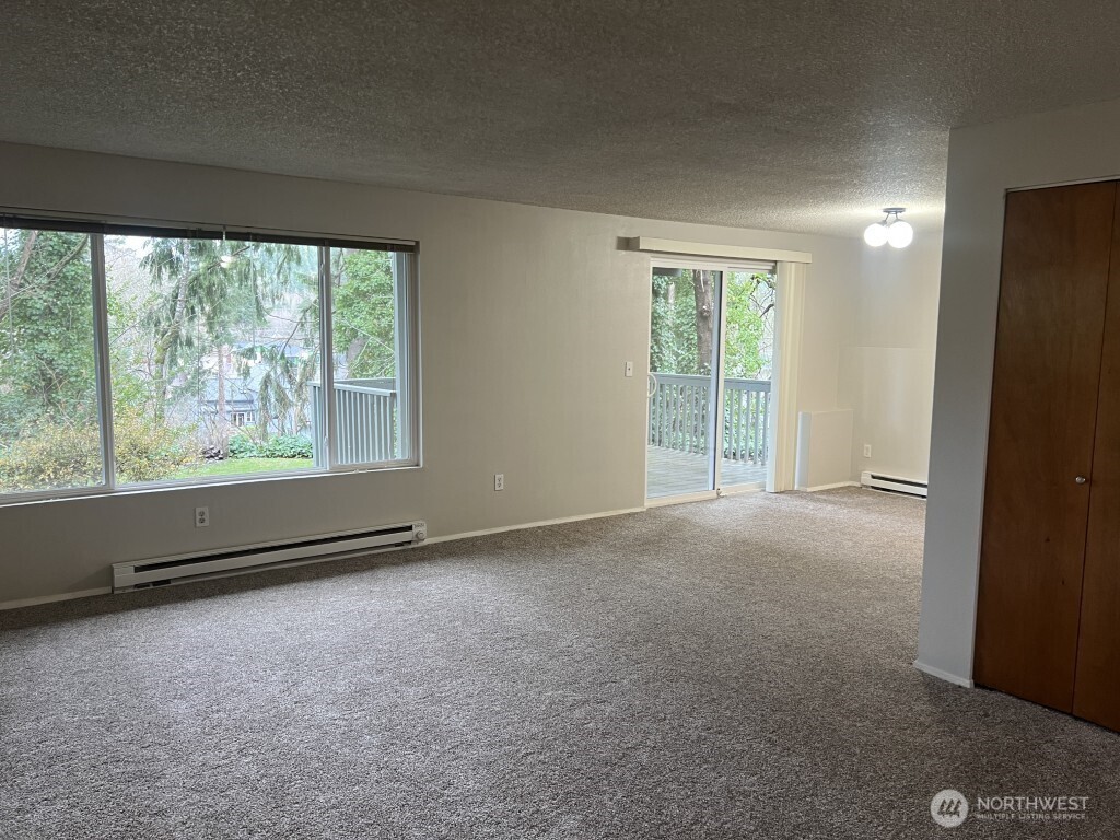 280 Southeast Donnelly Lane, Unit B Issaquah, WA 98027 - Photo 3 of 15