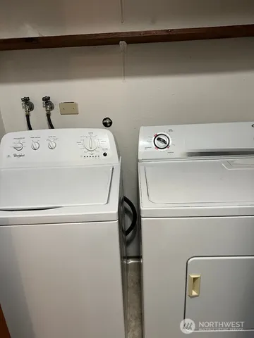 $2,400 | 280 Southeast Donnelly Lane, Unit B, Issaquah, WA 98027