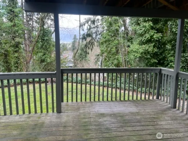 $2,400 | 280 Southeast Donnelly Lane, Unit B, Issaquah, WA 98027
