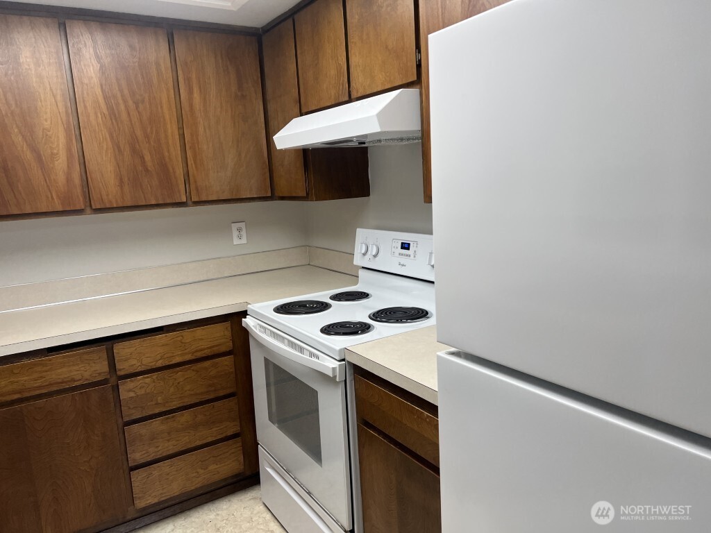 280 Southeast Donnelly Lane, Unit B Issaquah, WA 98027 - Photo 10 of 15