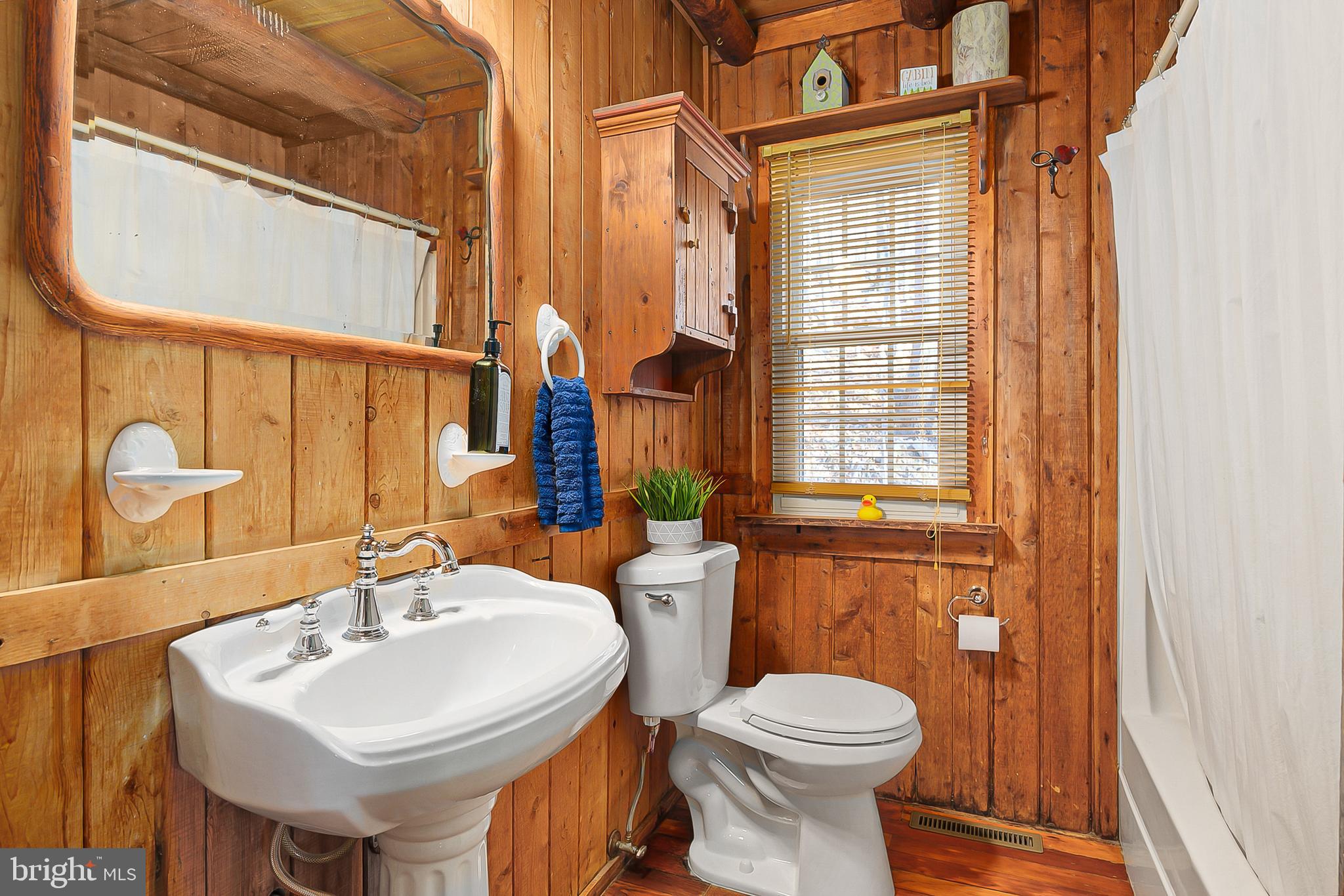 412 Revenoor Road Harpers Ferry, WV 25425 - Photo 12 of 38 Full Bathroom on Main Level