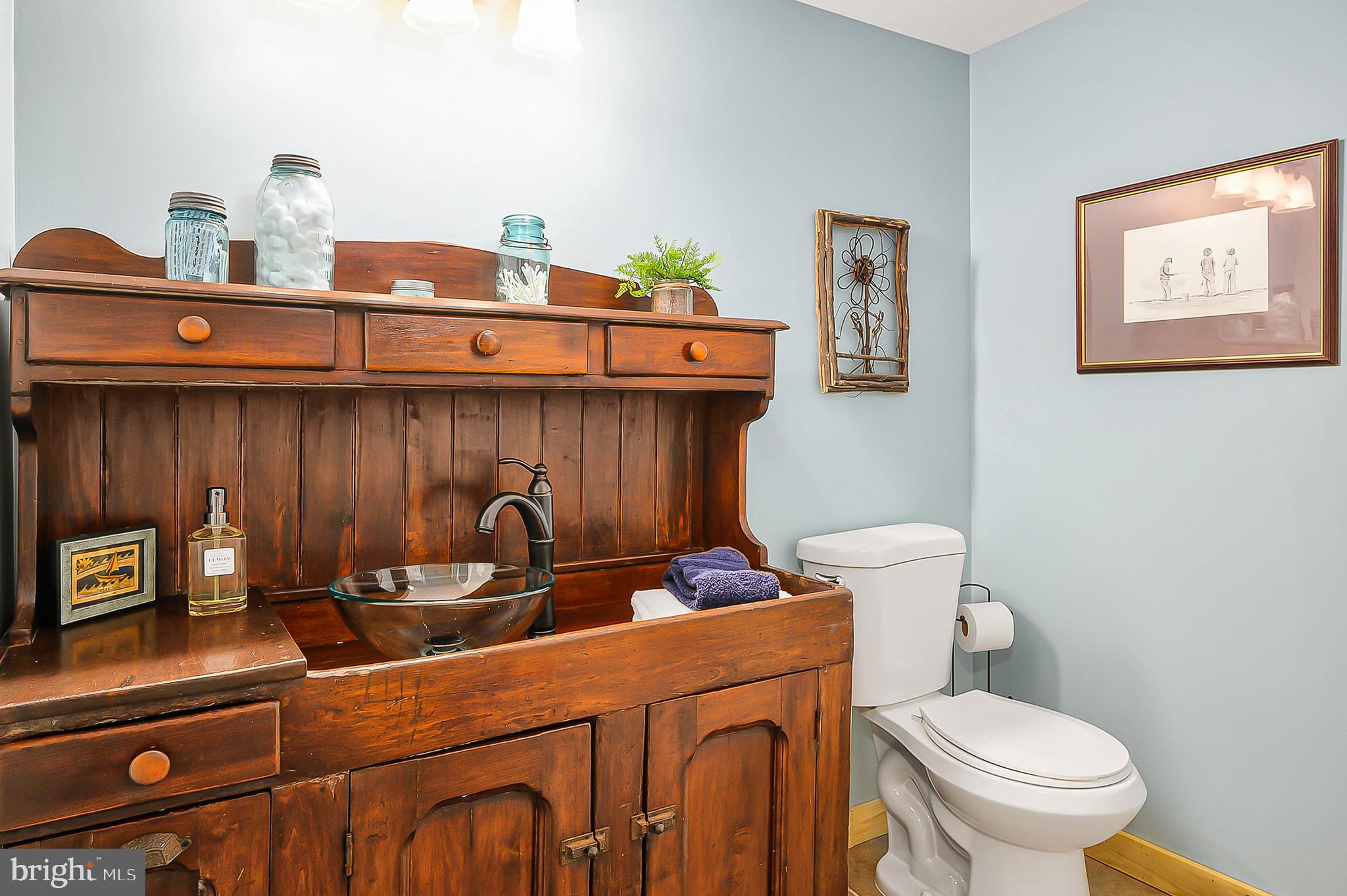 412 Revenoor Road Harpers Ferry, WV 25425 - Photo 25 of 38 2nd Full Bathroom
