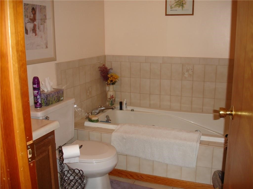 207 West Wrentham Road Cumberland, RI 02864 - Photo 28 of 44