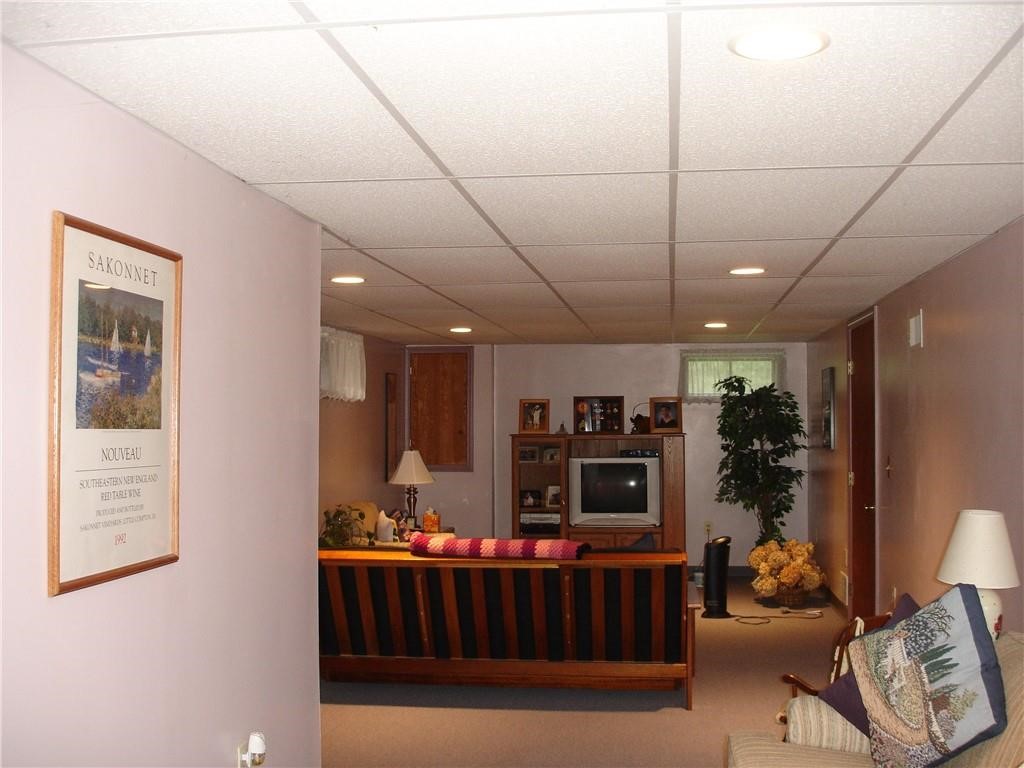 207 West Wrentham Road Cumberland, RI 02864 - Photo 33 of 44