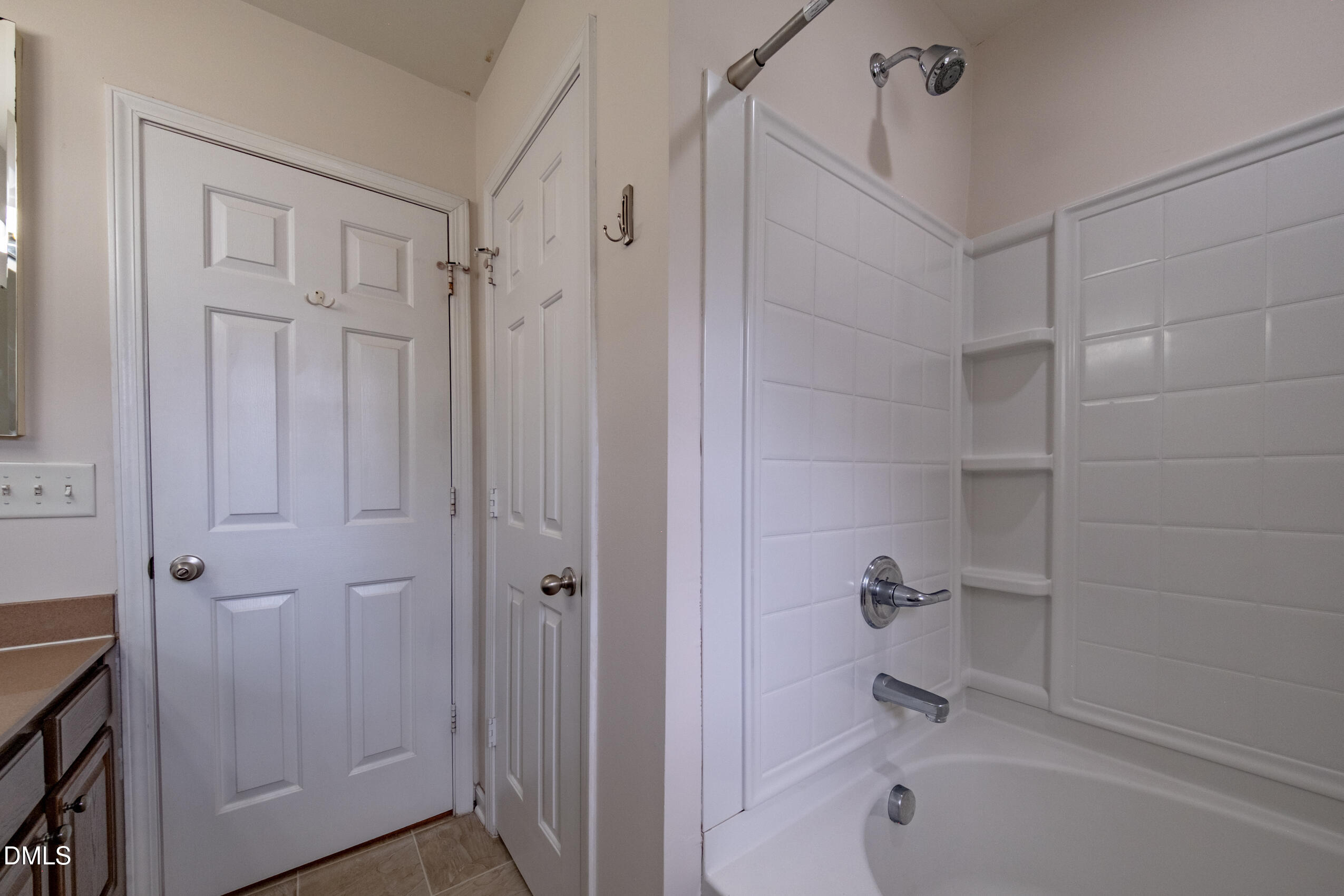 719 Obsidian Way Durham, NC 27703 - Photo 37 of 41 a bathroom with a bathtub