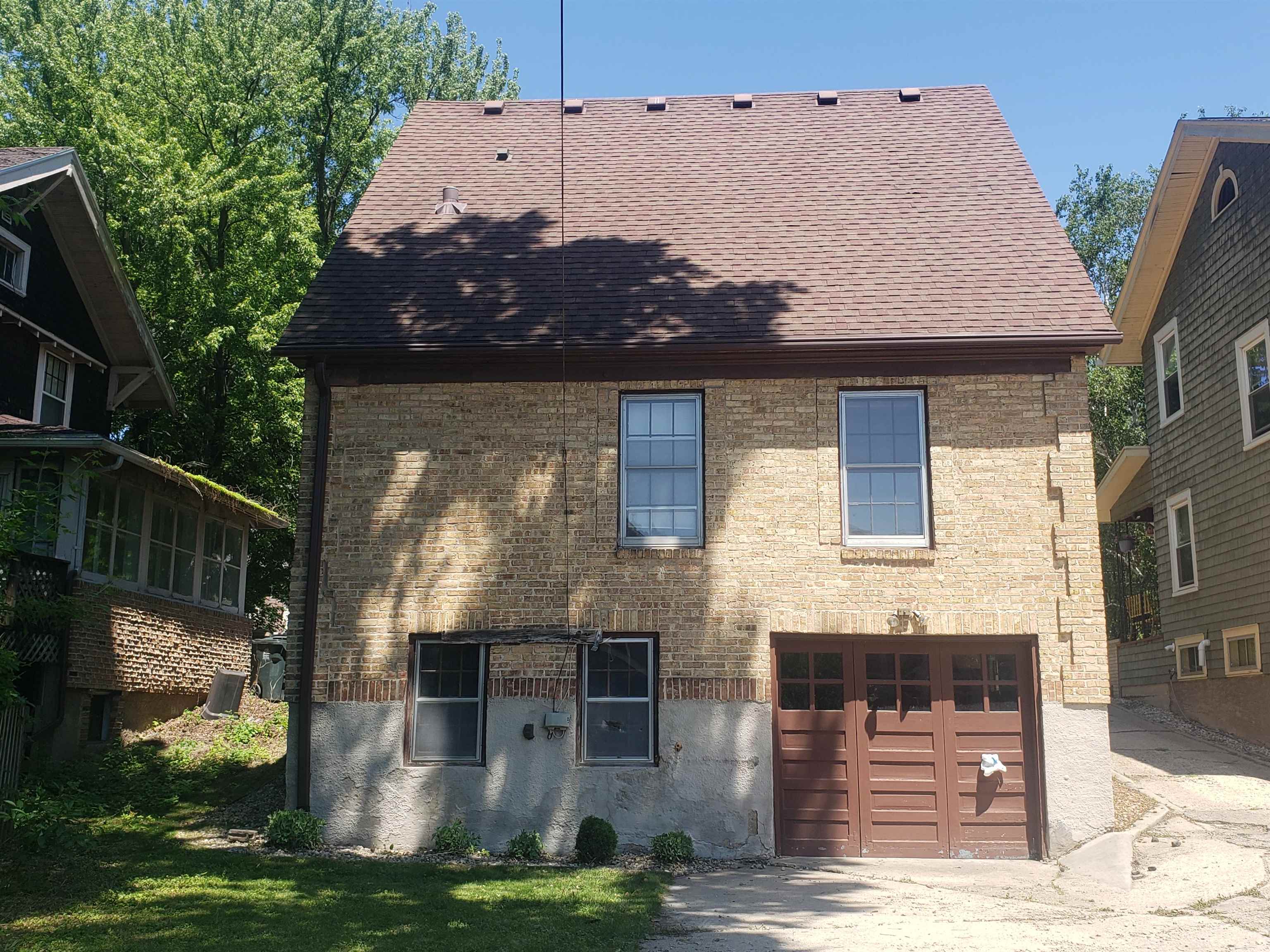2121 Regent Street Madison, WI 53726 - Photo 3 of 39