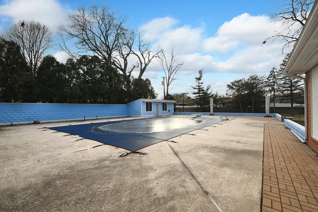 a picture of a floor plan