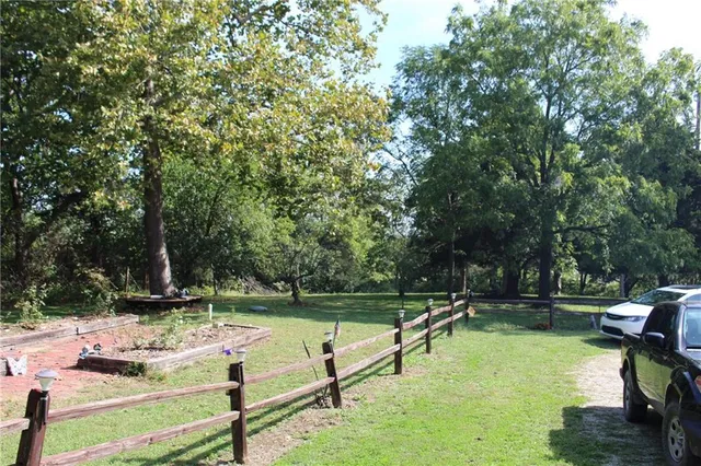 $389,000 | 2700 South Eisenhower Avenue, Ottawa, KS 66067