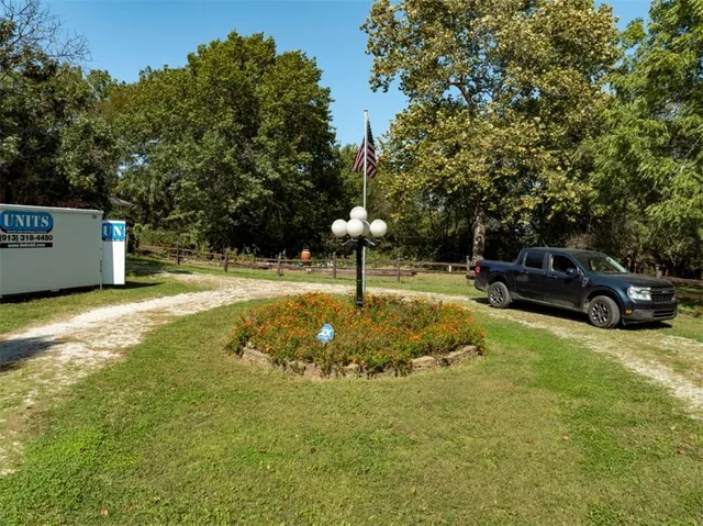 $389,000 | 2700 South Eisenhower Avenue, Ottawa, KS 66067