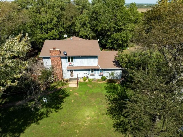 $389,000 | 2700 South Eisenhower Avenue, Ottawa, KS 66067