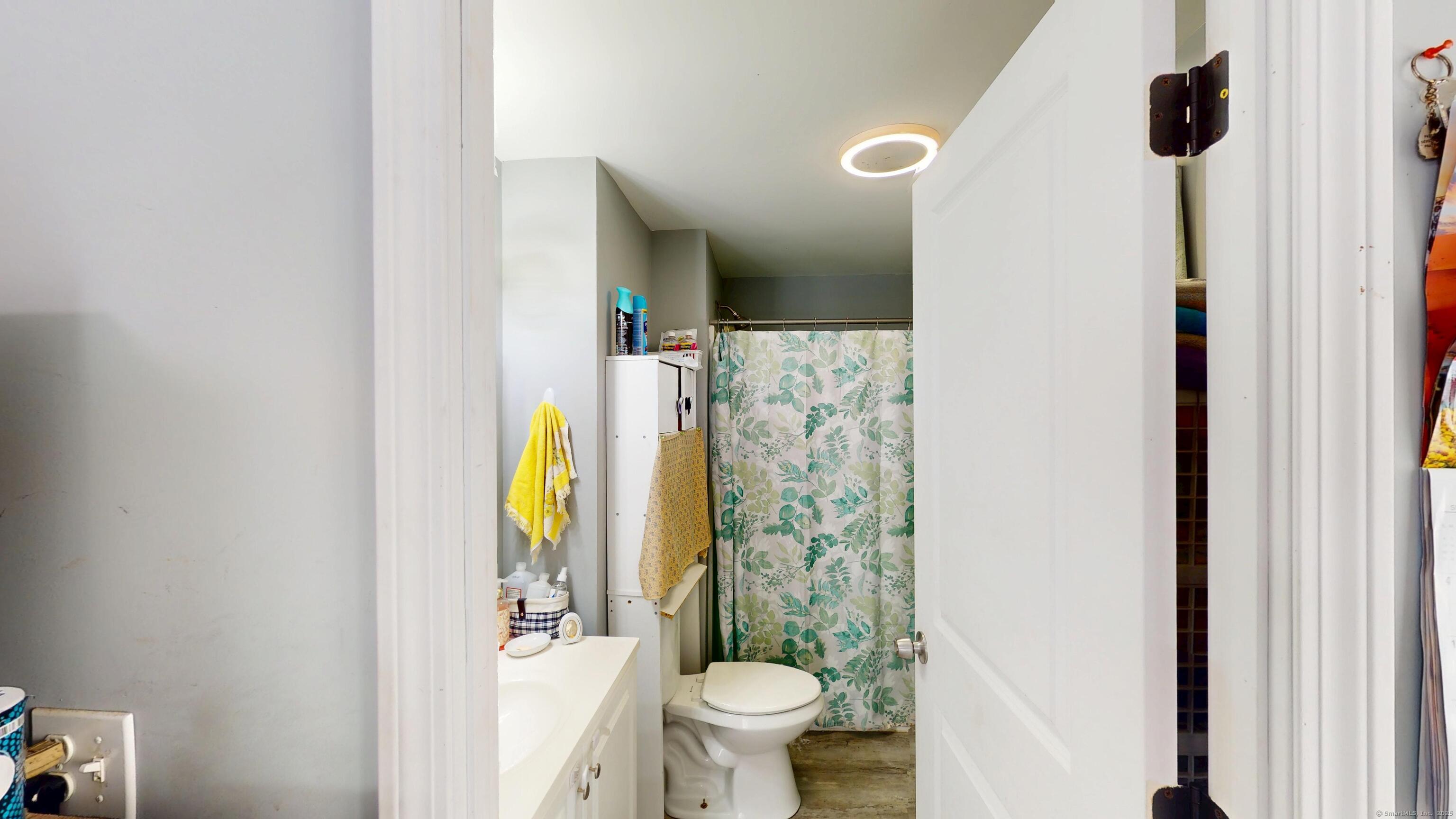 129 Walnut Street Windham, CT 06226 - Photo 14 of 19