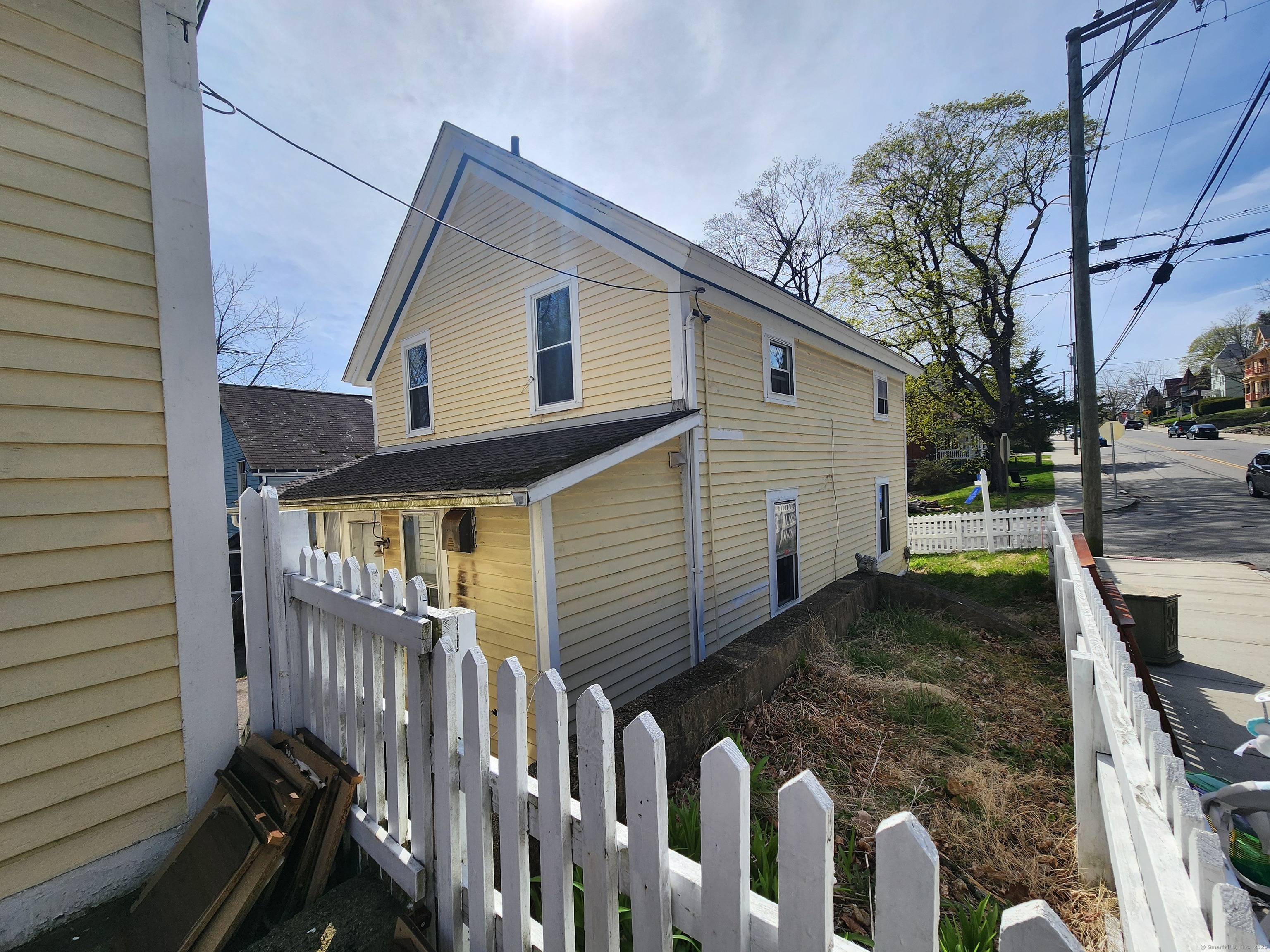 129 Walnut Street Windham, CT 06226 - Photo 3 of 19