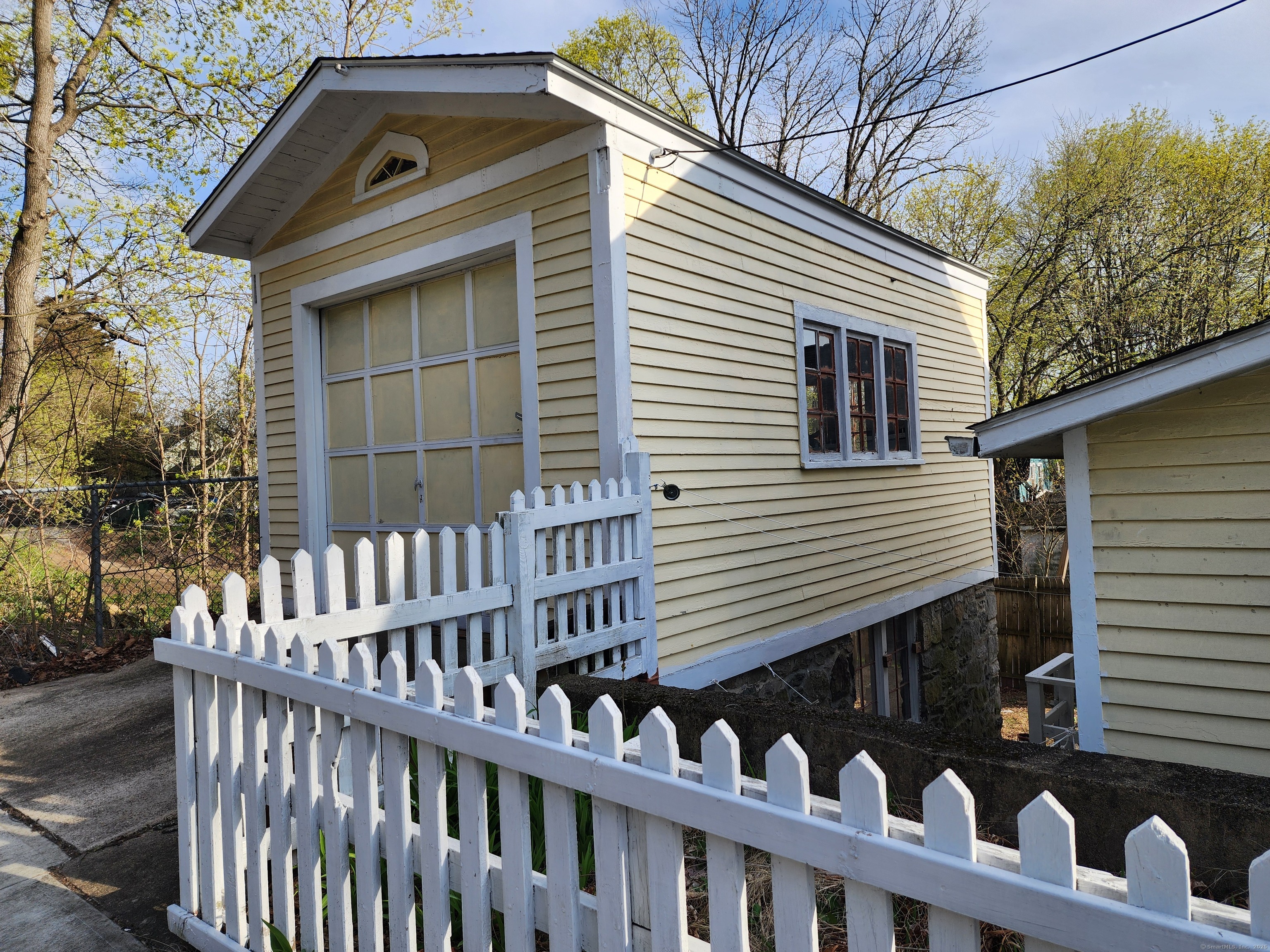 129 Walnut Street Windham, CT 06226 - Photo 5 of 19