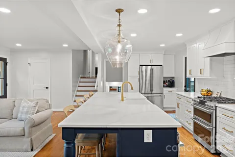 $1,050,000 | 3724 Champaign Street, Charlotte, NC 28210