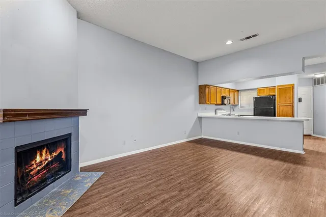 $1,400 | 143 Henry M Chandler Drive, Rockwall, TX 75032