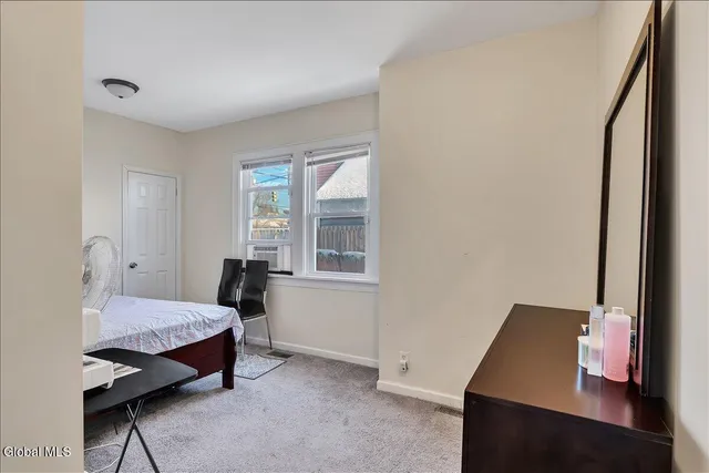 $250,000 | 1568 State Street, Schenectady, NY 12304