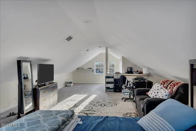 $250,000 | 1568 State Street, Schenectady, NY 12304