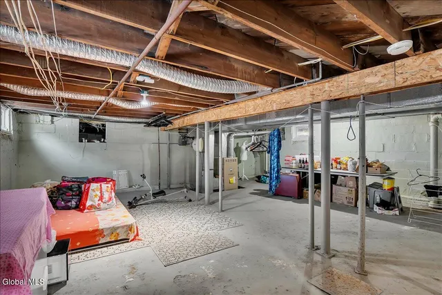 $250,000 | 1568 State Street, Schenectady, NY 12304