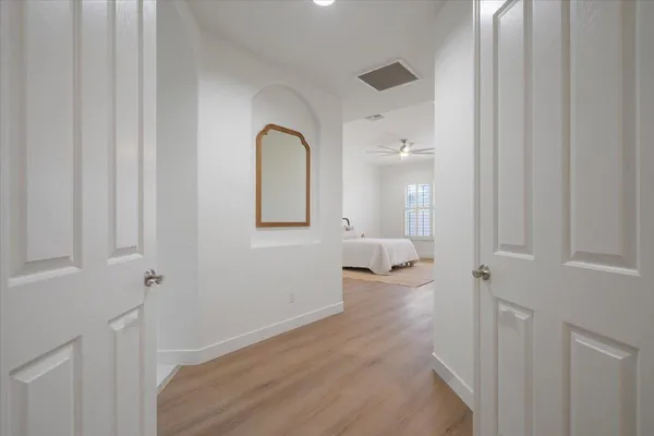$4,300 | 2025 West Calle De Sol, Phoenix, AZ 85085