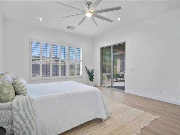 $4,300 | 2025 West Calle De Sol, Phoenix, AZ 85085