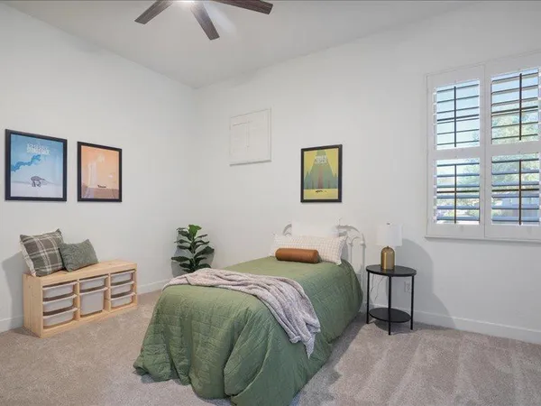$4,300 | 2025 West Calle De Sol, Phoenix, AZ 85085