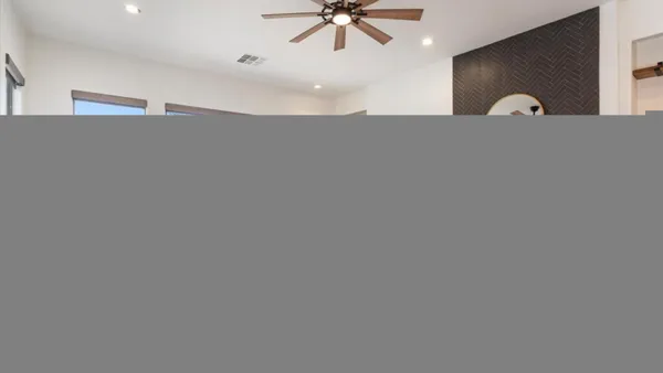$4,300 | 2025 West Calle De Sol, Phoenix, AZ 85085