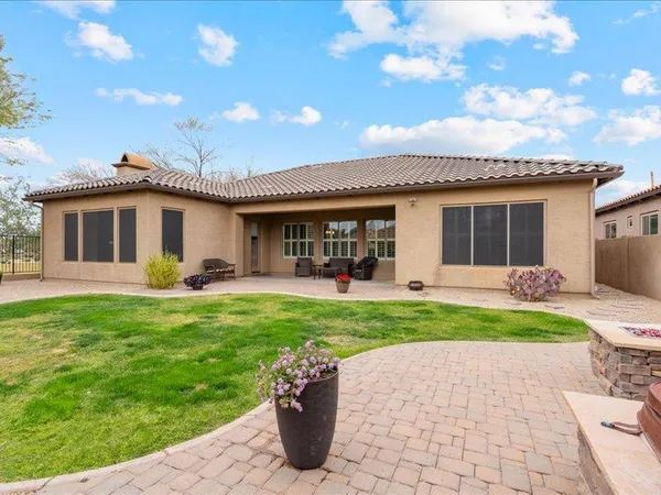 $4,300 | 2025 West Calle De Sol, Phoenix, AZ 85085