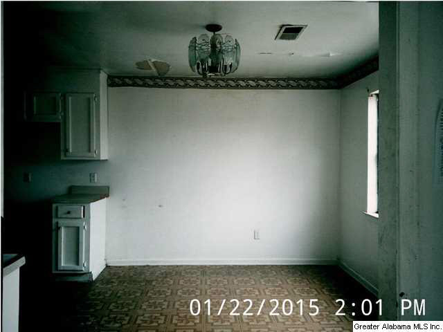 2209 Powderly Avenue Southwest Birmingham, AL 35211 - Photo 4 of 9