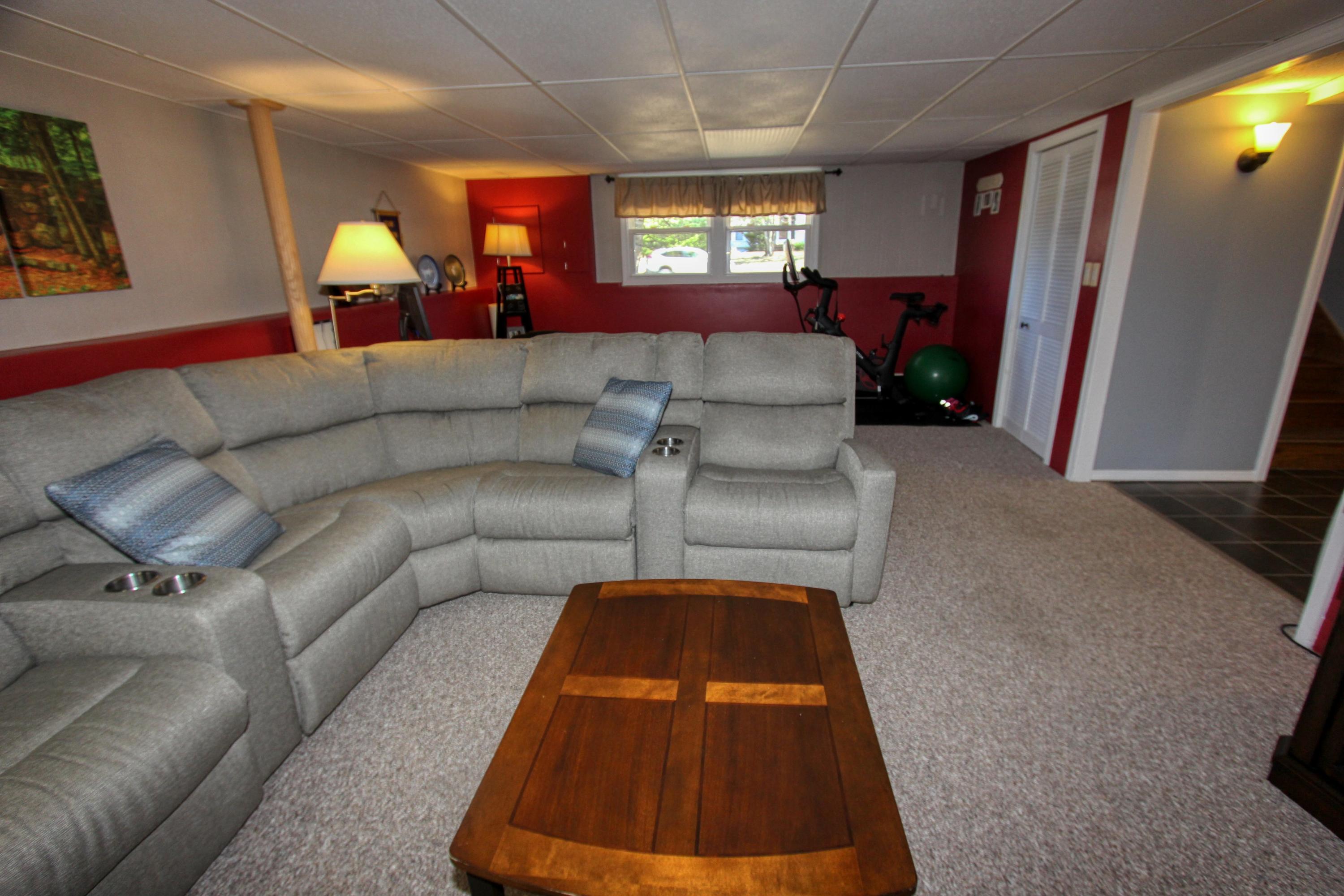 1137 Hotel Road Auburn, ME 04210 - Photo 23 of 35 IMG_4293_27