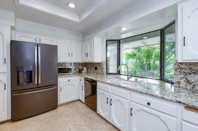 $680,000 | 5348 North Briarwood Avenue, Fresno, CA 93711