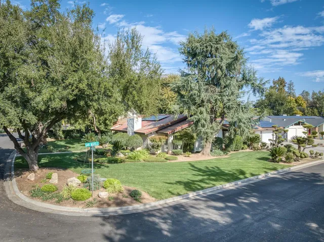 $680,000 | 5348 North Briarwood Avenue, Fresno, CA 93711