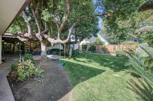 $680,000 | 5348 North Briarwood Avenue, Fresno, CA 93711