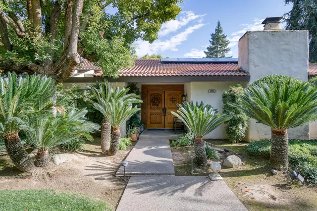 $680,000 | 5348 North Briarwood Avenue, Fresno, CA 93711