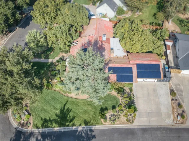 $680,000 | 5348 North Briarwood Avenue, Fresno, CA 93711
