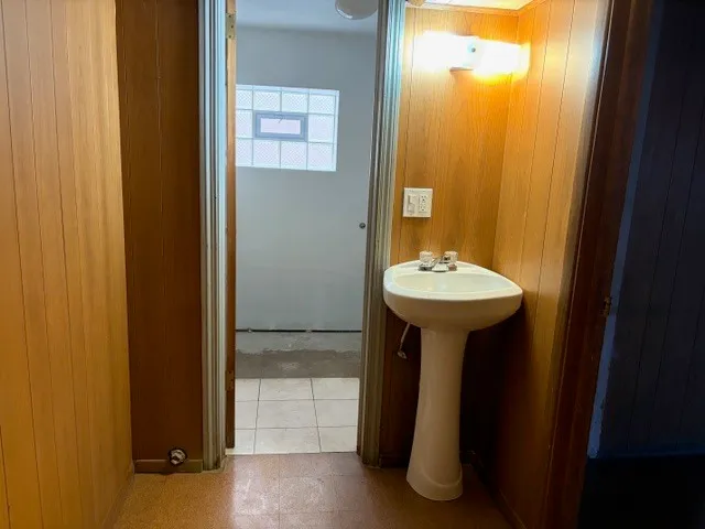 $490,000 | 6325 North Whipple Street, Chicago, IL 60659