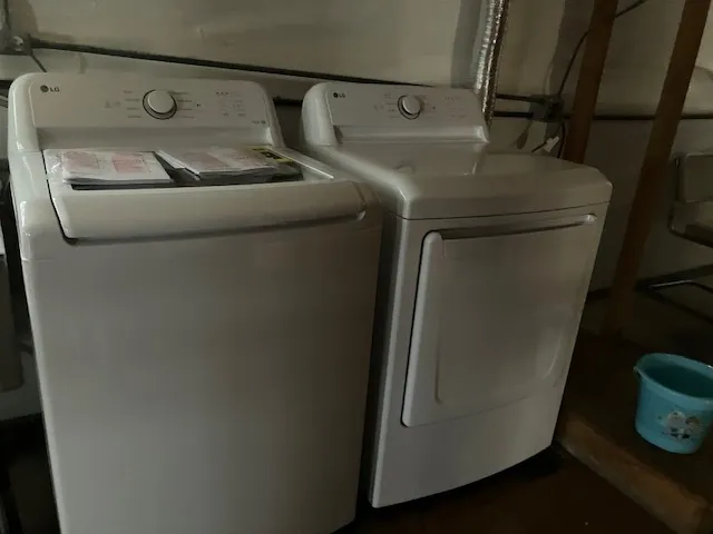 $490,000 | 6325 North Whipple Street, Chicago, IL 60659