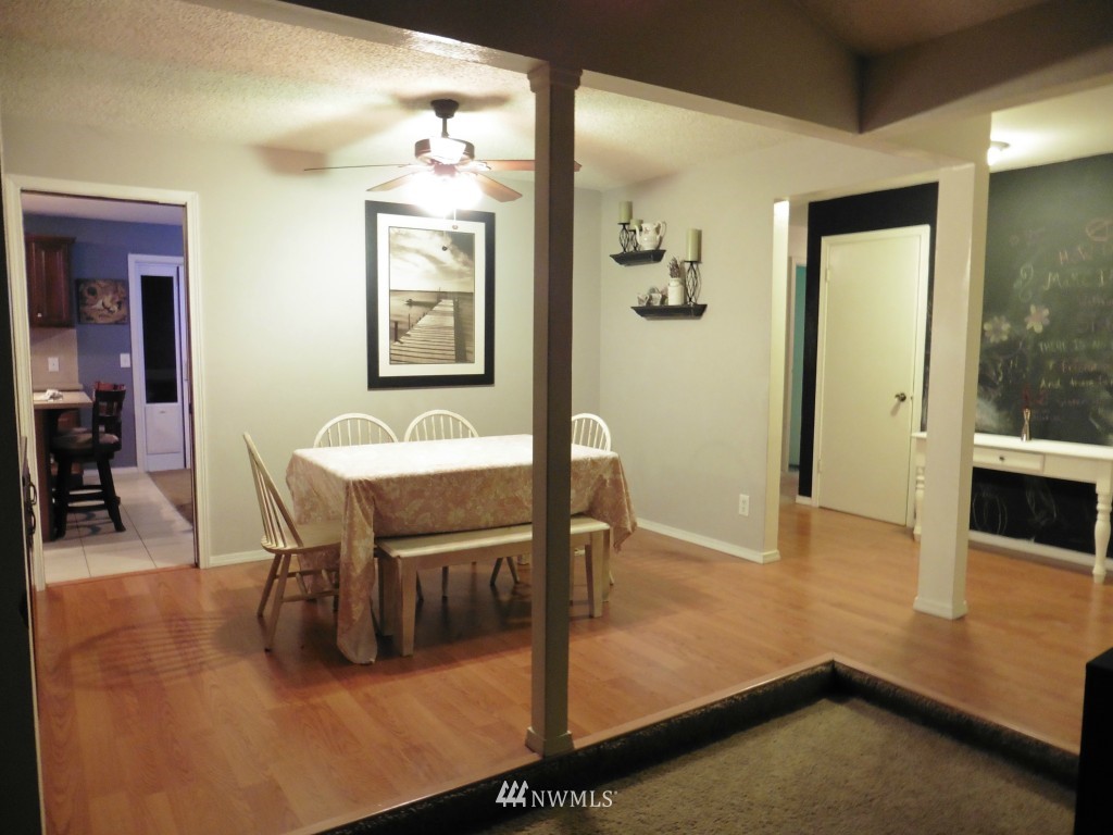 18505 Elderberry Street Southwest Rochester, WA 98579 - Photo 5 of 12 Gallery Image 5