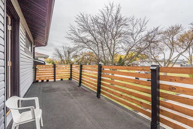 $559,000 | 35 Julie Drive, Glenview, IL 60025