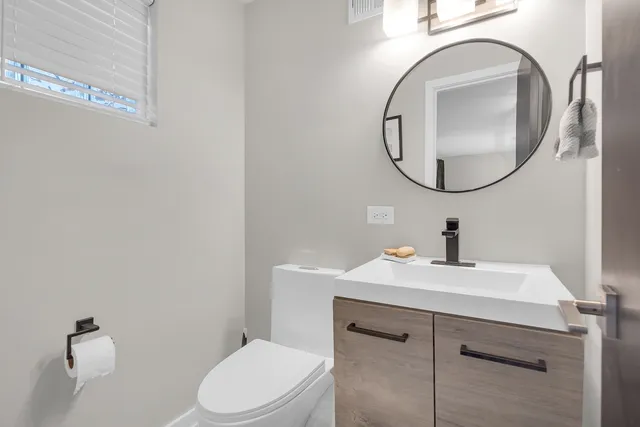 $559,000 | 35 Julie Drive, Glenview, IL 60025