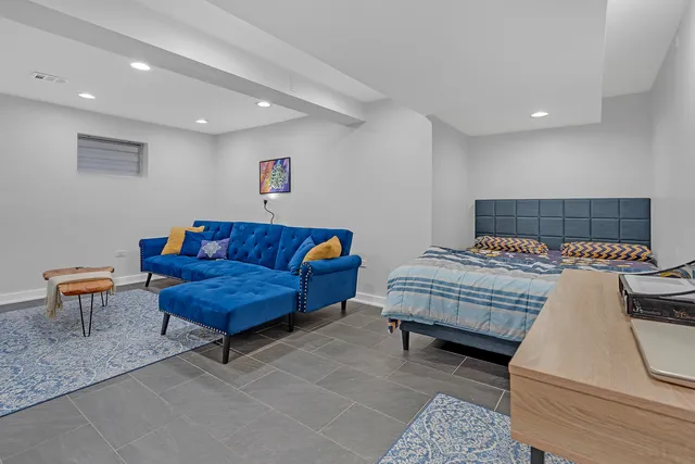 $559,000 | 35 Julie Drive, Glenview, IL 60025