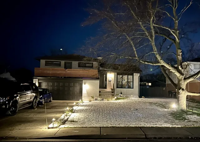 $559,000 | 35 Julie Drive, Glenview, IL 60025