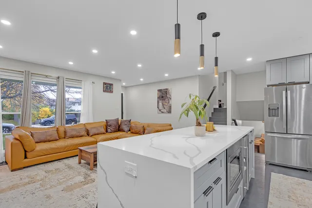 $559,000 | 35 Julie Drive, Glenview, IL 60025