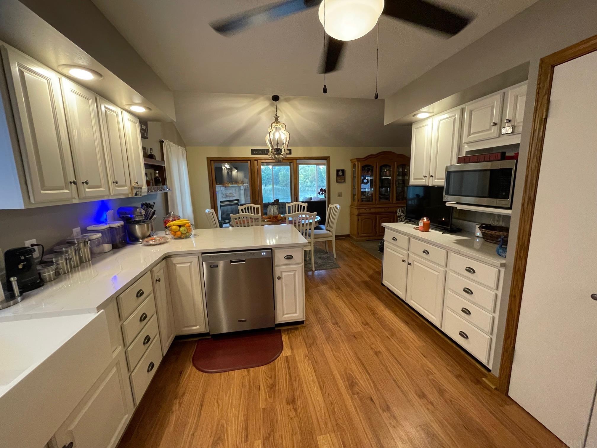 184 Bob White Court Rochester, IN 46975 - Photo 3 of 25