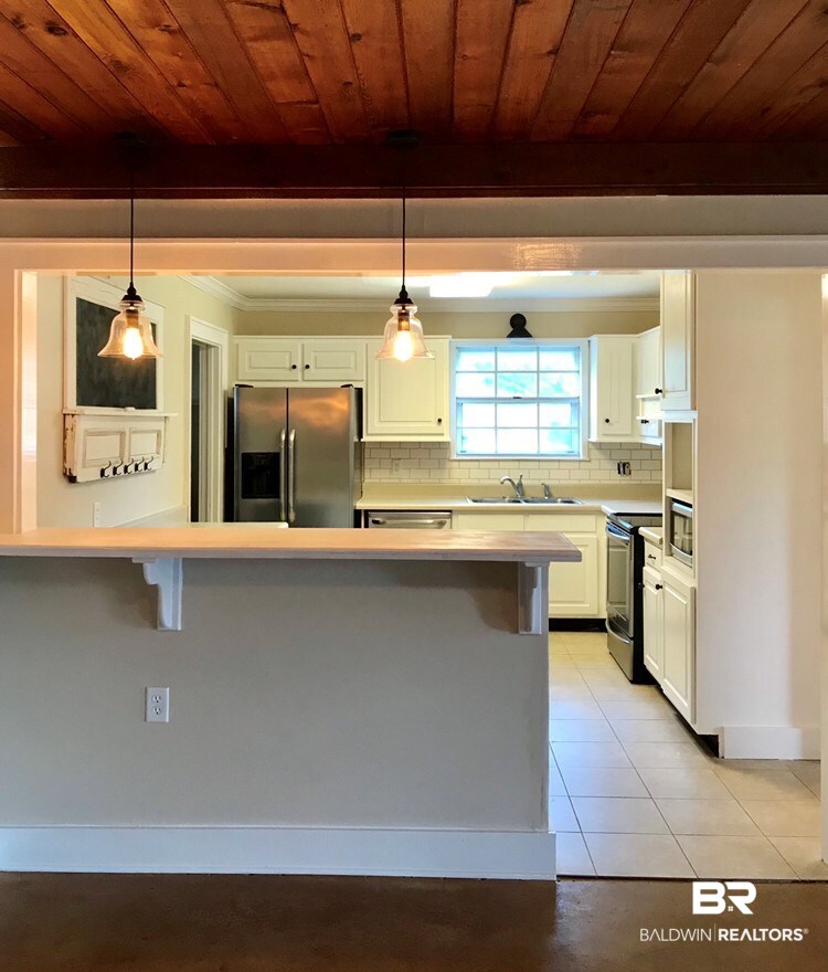 302 West Fern Avenue Foley, AL 36535 - Photo 11 of 29