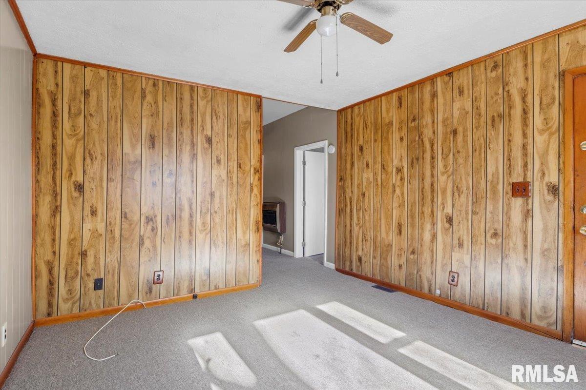 1703 East Matheny Avenue Springfield, IL 62702 - Photo 3 of 21