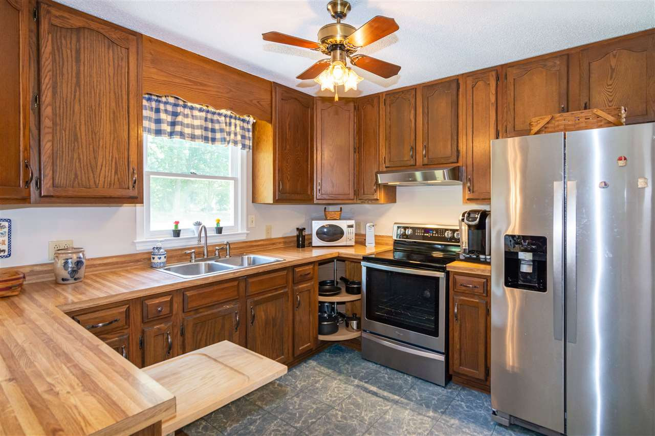 3909 Headwater Court Raleigh, NC 27606 - Photo 9 of 25 Photo 9