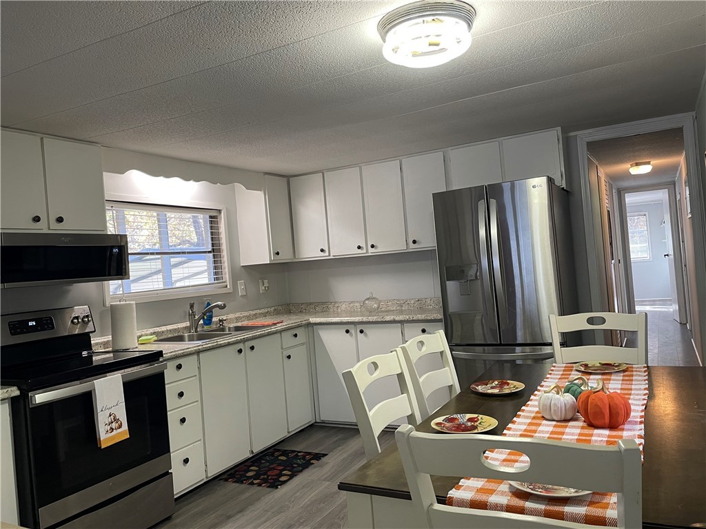 295 Lisa Lane Mountain Rest, SC 29664 - Photo 8 of 15