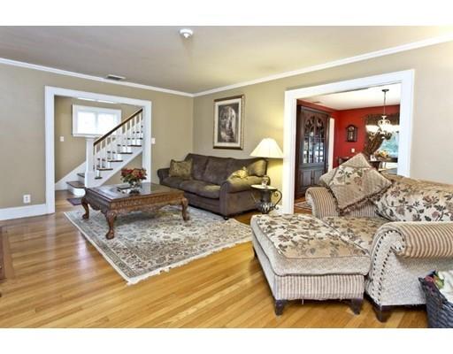14 Lynnbrook Road Lynnfield, MA 01940 - Photo 6 of 24 Gallery Image 6